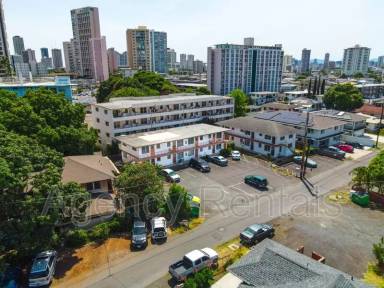 Main picture of 2733 Kaaha St