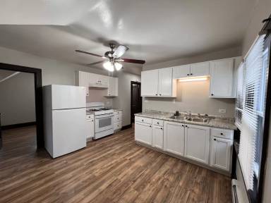 Main picture of 1935 Glenn Dr