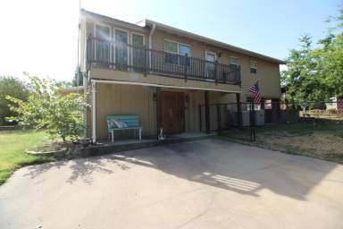 Main picture of 223 Whispering Oaks Trl