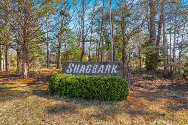 Main picture of Shagbark Lane