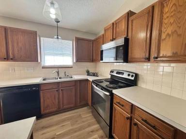 Main picture of 10307 W Yosemite Dr