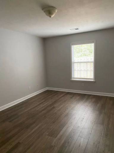 Main picture of 401 Long Needle Cir
