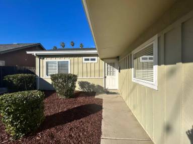 Main picture of 3743 Franklin Ave