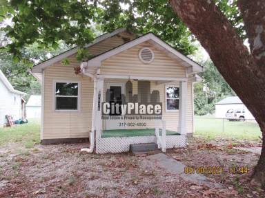 Main picture of 3026 S Rybolt Ave