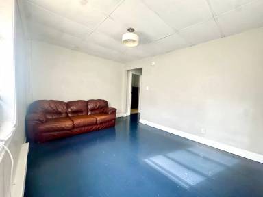 Main picture of 601 Highland Way