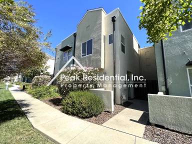 Main picture of 3916 E Commerce Way