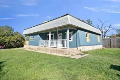 Main picture of 1401 Minnie Dr