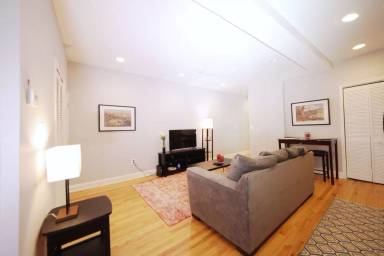 Main picture of 217 Bates St NW