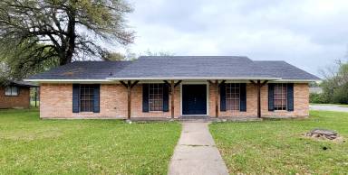 Main picture of 2614 Tanglewood Dr