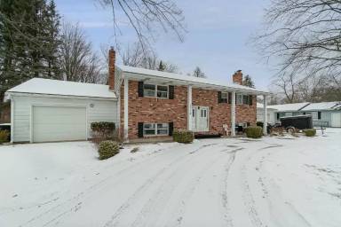 Main picture of 3115 Beech St