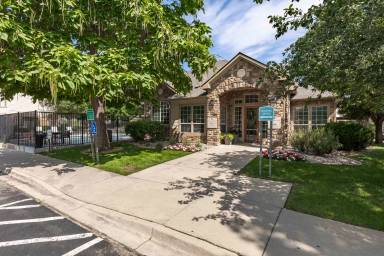 Main picture of Reserve at Centerra Apartment Townhomes