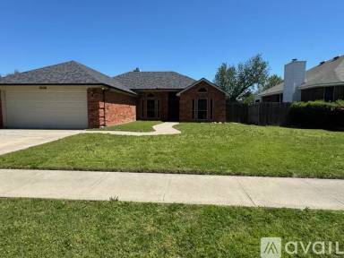 Main picture of 7028 Thomas Pl