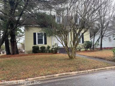 Main picture of 300 E Granville St