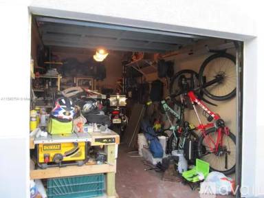 Main picture of 711 SW 148th Ave