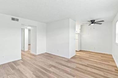 Main picture of Foreman Apartments