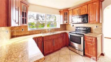 Main picture of 1361 NW 192nd Ter