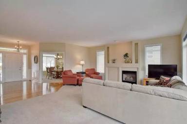Main picture of 5063 S Hillcrest Ln
