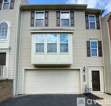 Main picture of 236 Maple Ridge Dr
