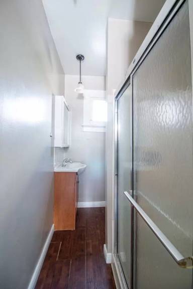 Main picture of 305 Pike St