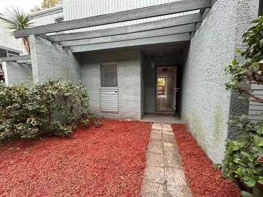 Main picture of 719 SW 75th St