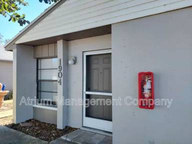 Main picture of 1904 Crystal Grove Dr