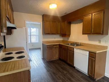 Main picture of 119 Silver Leaf Dr