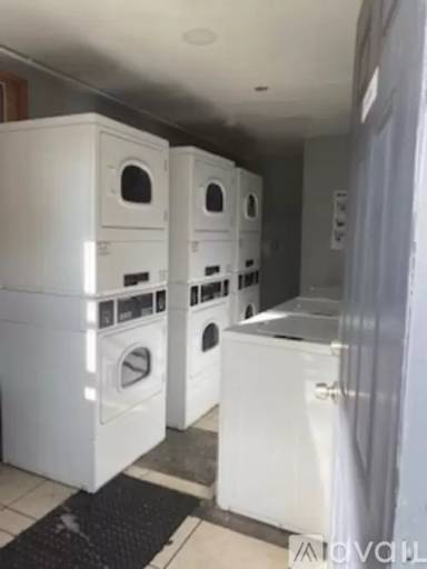 Main picture of 1950 SW 69th Ave