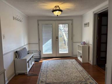 Main picture of 27 Poplar Ln