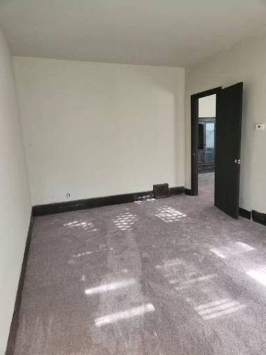 Main picture of 3350 N 25th St