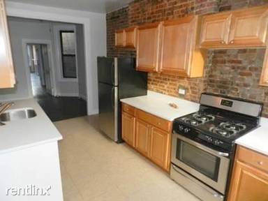 Main picture of 442 W 50th St