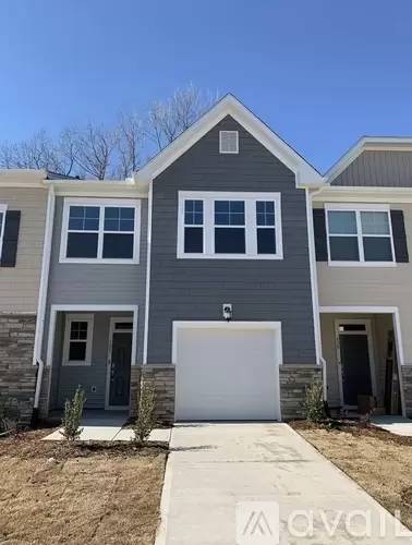 Main picture of 525 Hazy Hills Ln