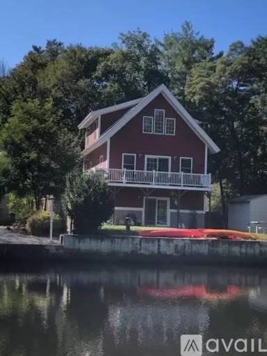 Main picture of 98 Dumont Park Rd