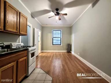 Main picture of 3831 N Fremont St