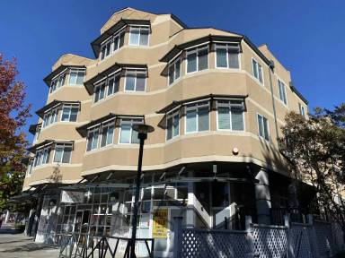 Main picture of 2615 Telegraph Ave