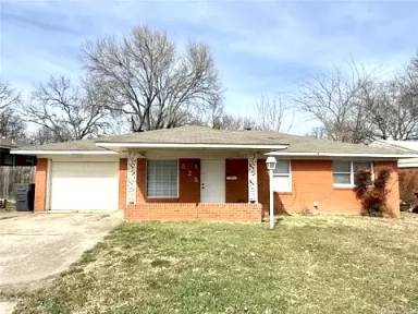 Main picture of 525 Cottonwood St