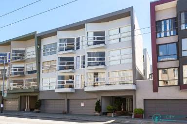 Main picture of 1685 Chestnut St