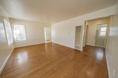 Main picture of 1915 33rd Ave