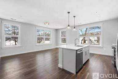 Main picture of 136 Babcock St