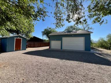 Main picture of 306 Prefontaine Ave