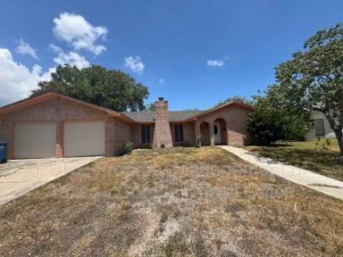 Main picture of 4622 Newbury Ln