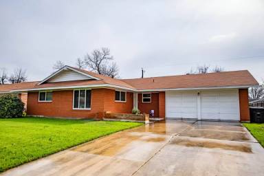 Main picture of 4918 Seabreeze Dr
