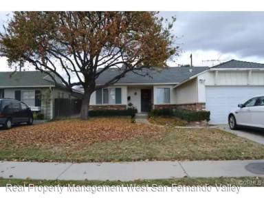 Main picture of 17117 Lorne St