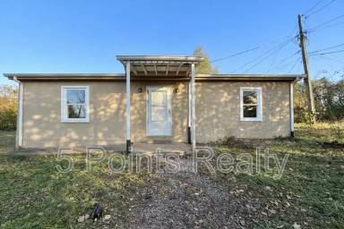 Main picture of 7435 Cycle Ln