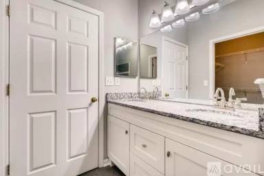 Main picture of 302 Spring Heights Ln SE