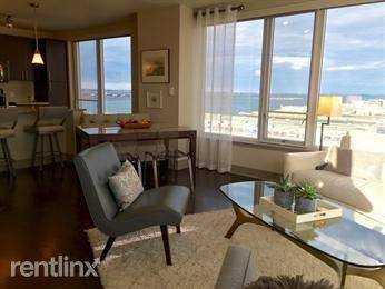 Main picture of 100 Pier 4