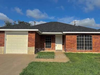 Main picture of 3507 Tagle St