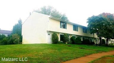 Main picture of 33 Sawmill Rd