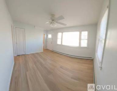 Main picture of 211 Sheridan Ave