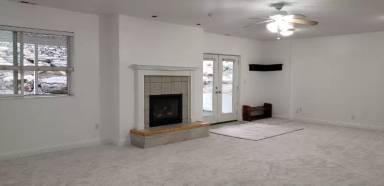 Main picture of 103 N Applewood Dr
