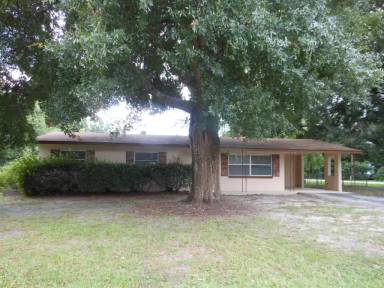Main picture of 900 NE 45th St